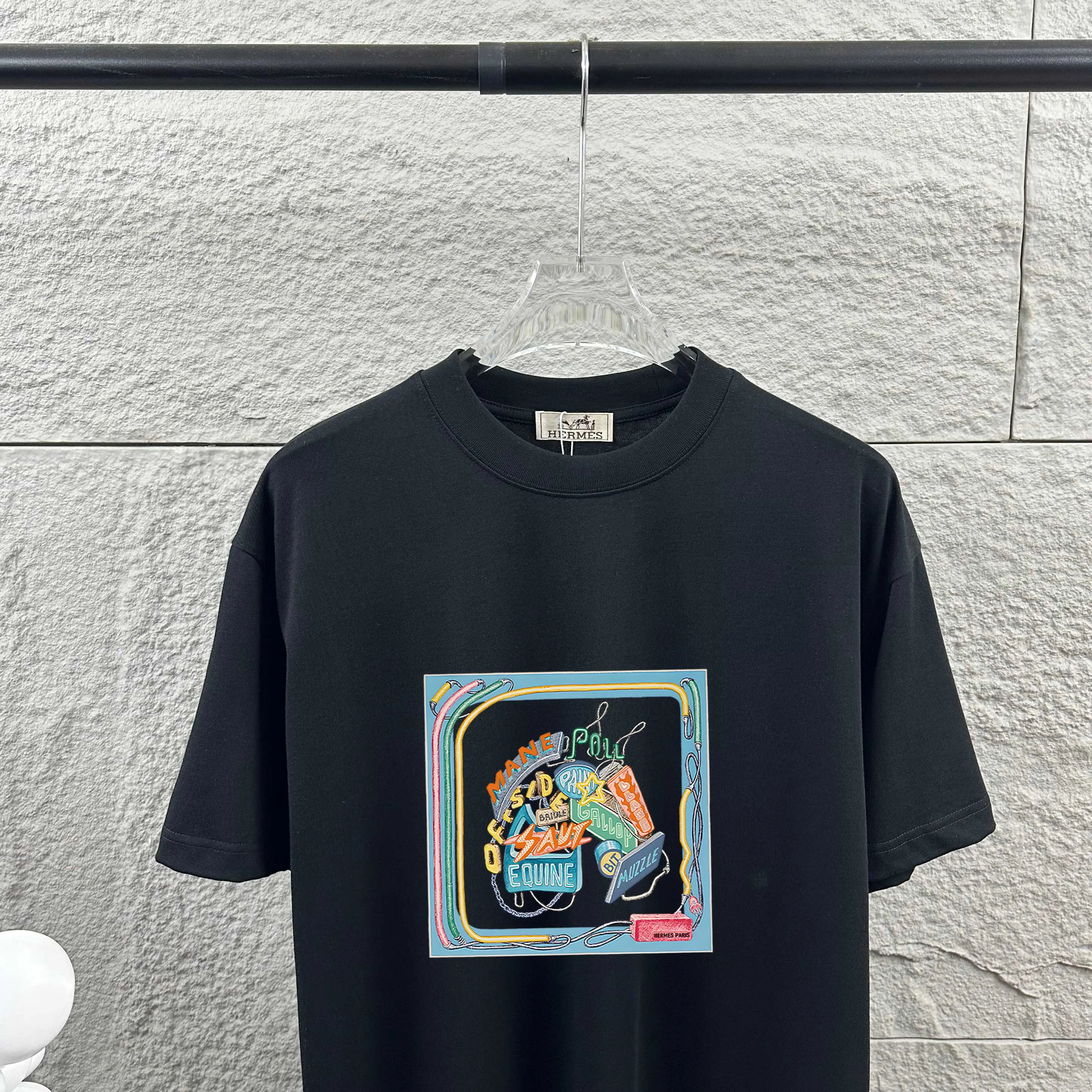 Herme* * 2026 New Arrival Classic T Same Style ：Black White Red Size： S （90-130 ） M （120-150 ） L （140-165 ） XL （160-180 ） XXL （180-210 ）